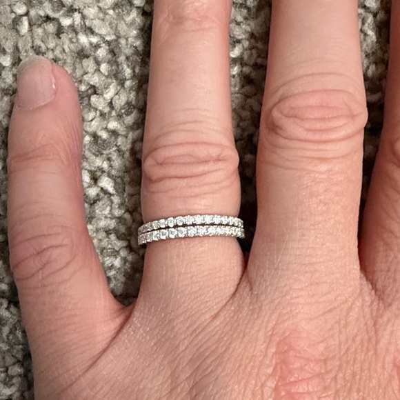 Size 7 - Picture 1 of 12